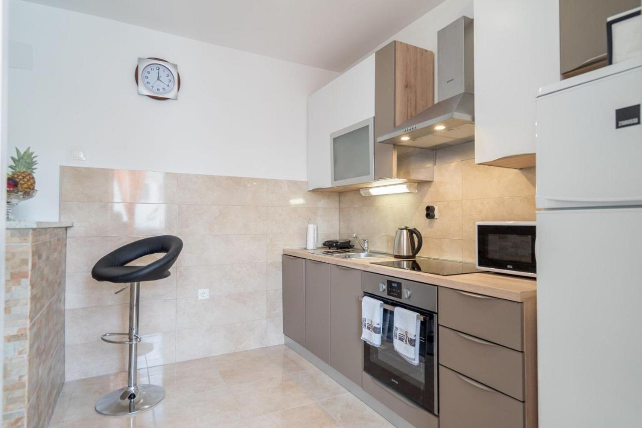 Apartment Anteo Free Parking Split Bagian luar foto