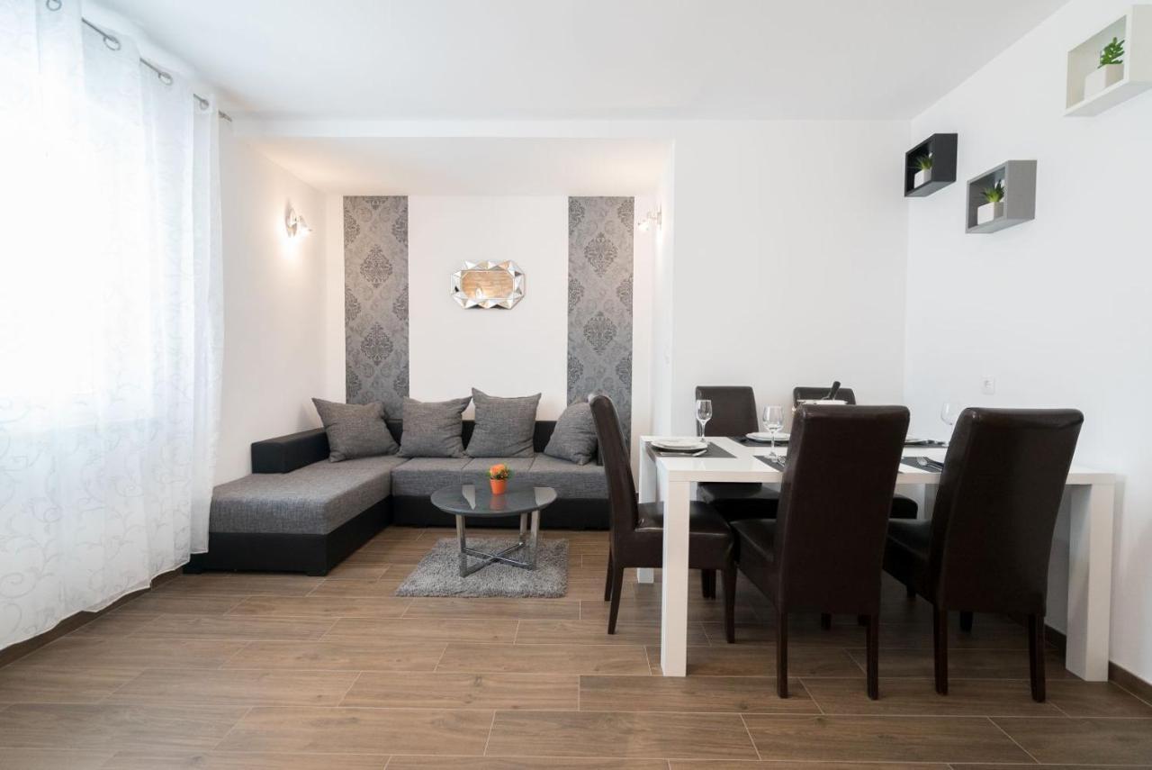 Apartment Anteo Free Parking Split Bagian luar foto