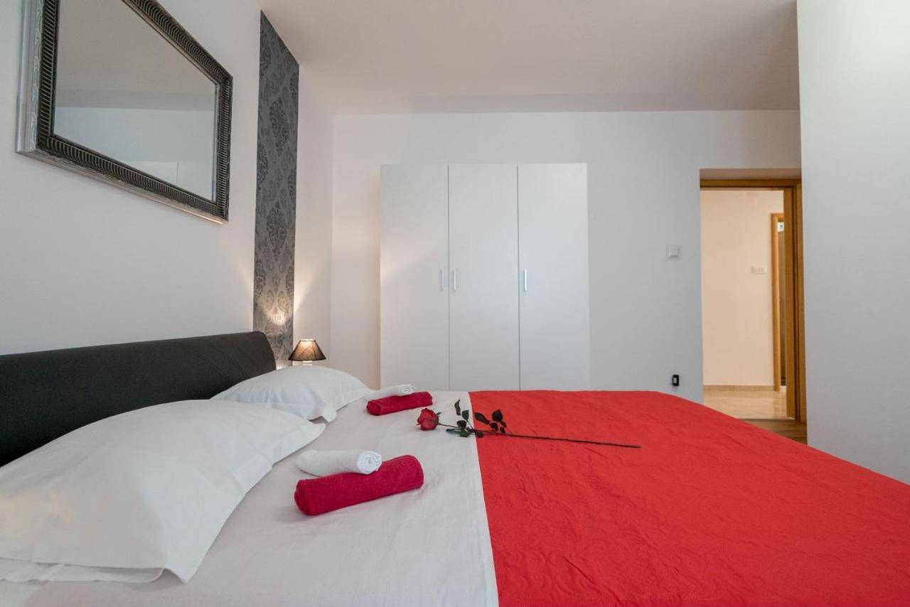 Apartment Anteo Free Parking Split Bagian luar foto